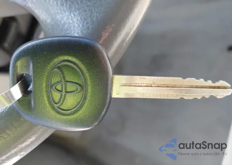 2010 Toyota Camry из США, поврежденный, VIN 4T1BF3EK8AU536736